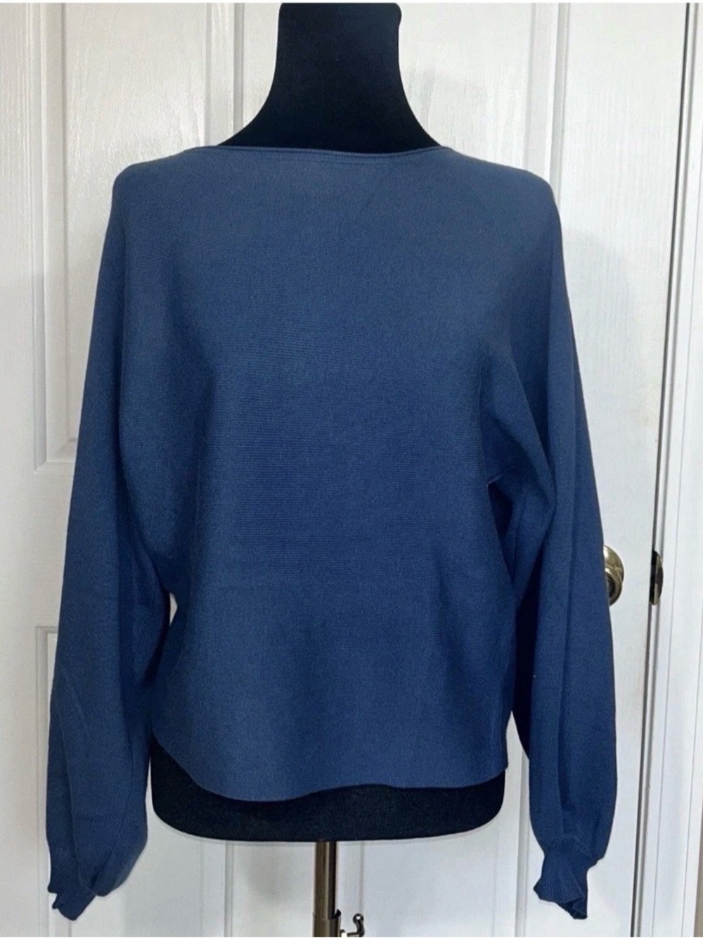 NWT Ekouaer Serena Blue Boatneck Sweater M Batwing Sleeve Knit Top Loungewear